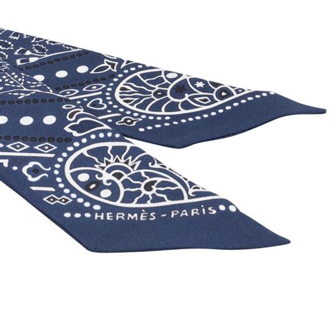 hermes twilly entre ciel et mer|Hermes Rare Collector Scarf Silk Twilly Entre Ciel Et Mer .